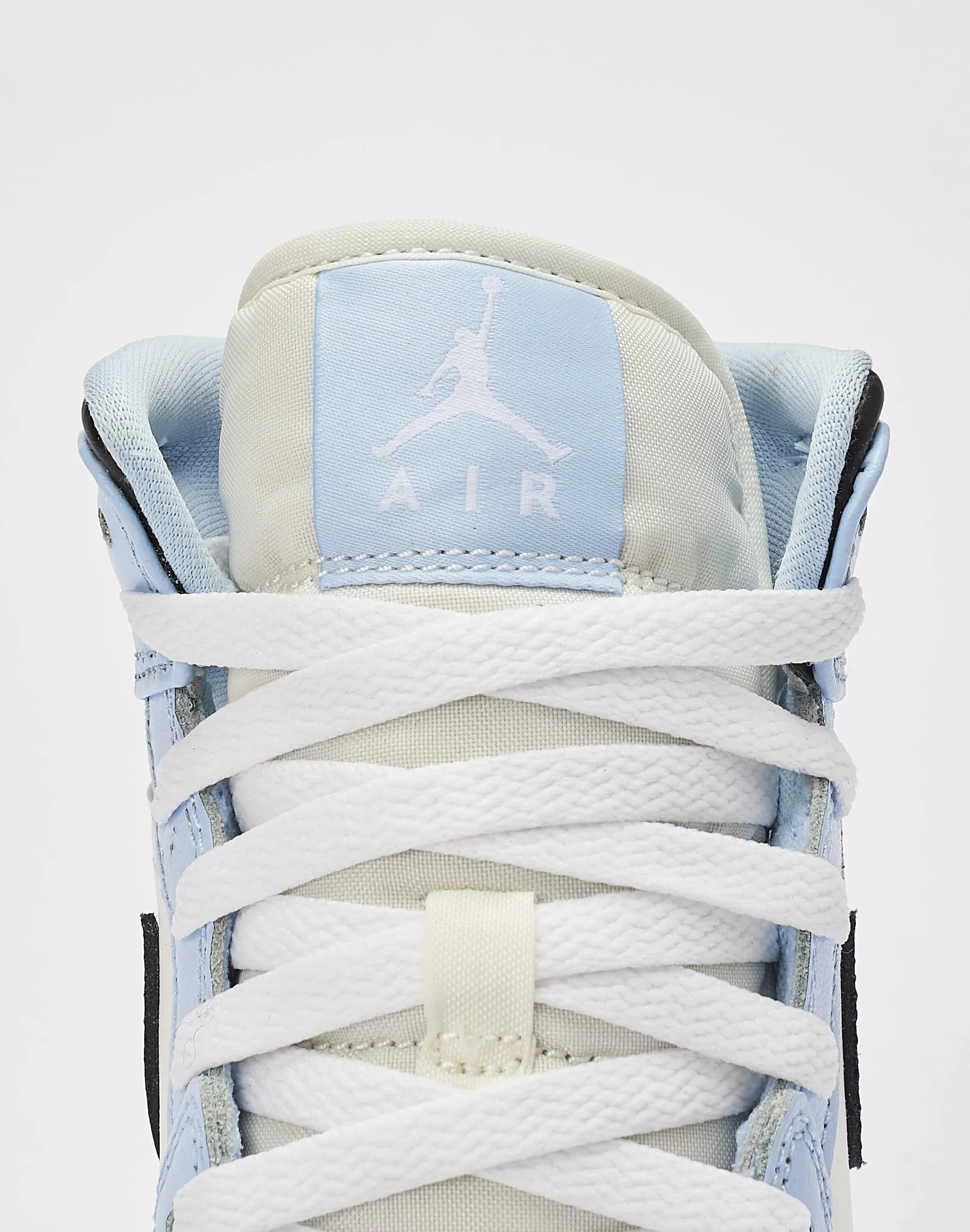 Air Jordan 1 Mid GS Ice Blue Black Sail White 555112-401