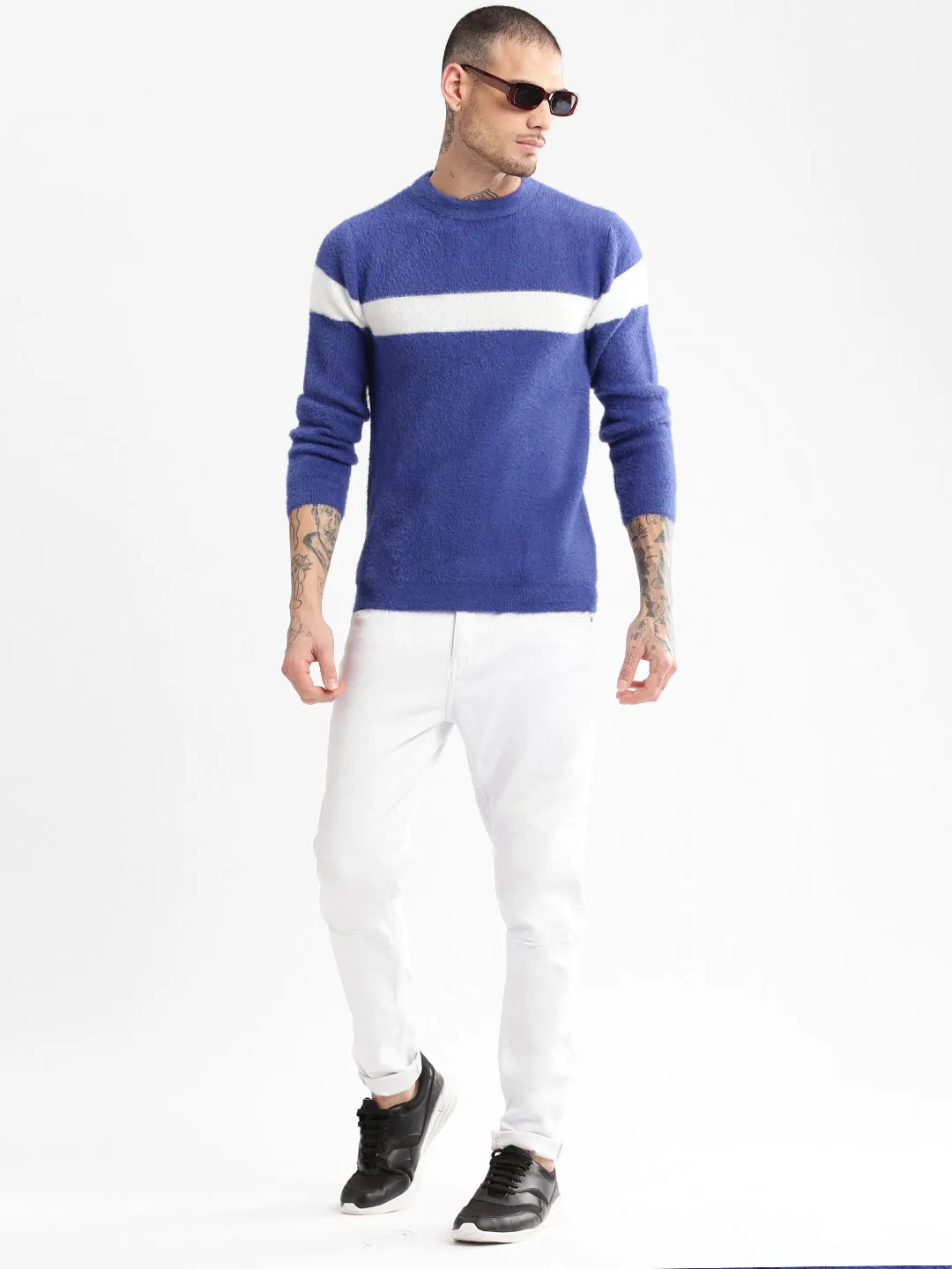 Men Round Neck Solid Blue Pullover