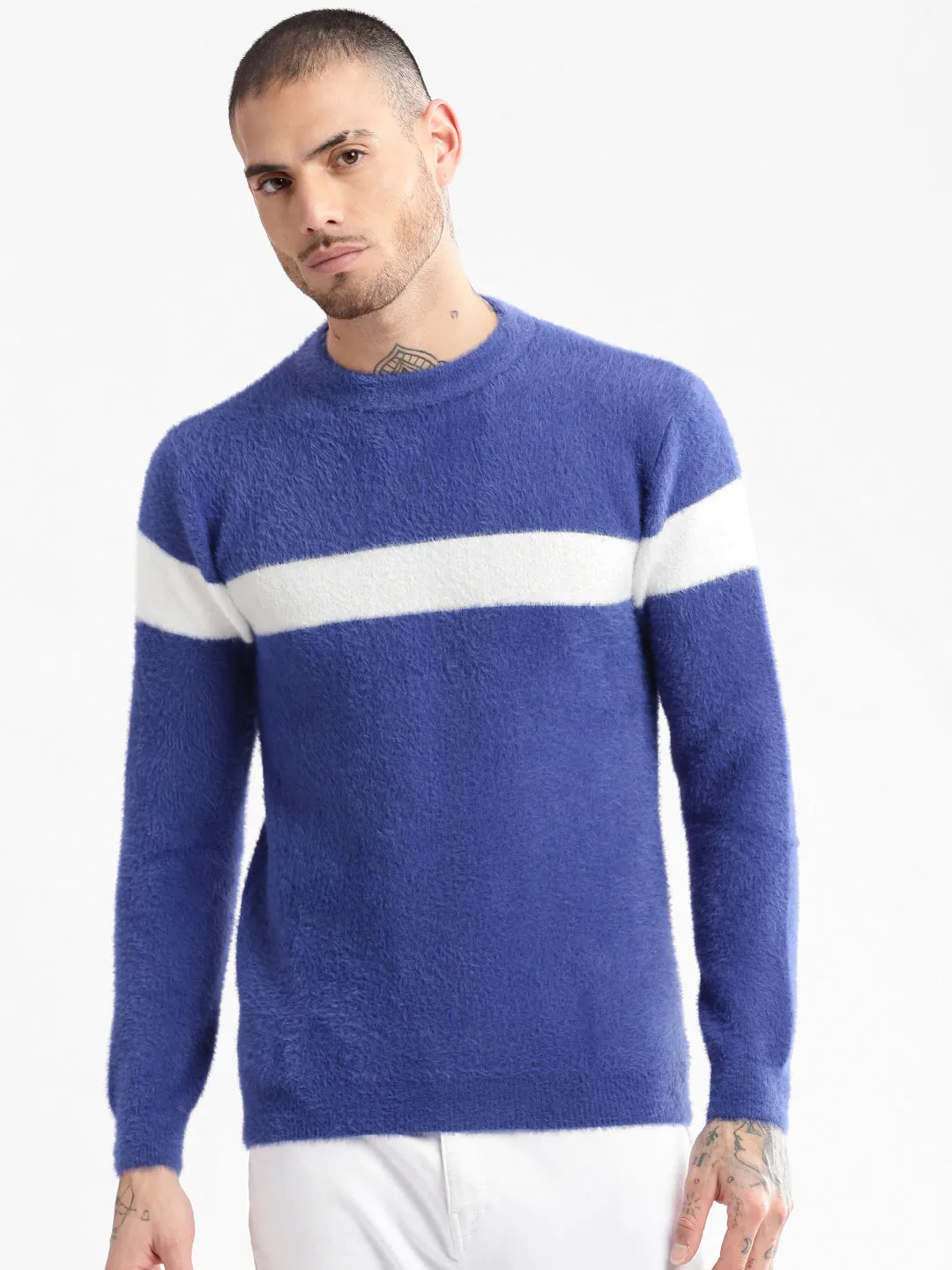 Men Round Neck Solid Blue Pullover