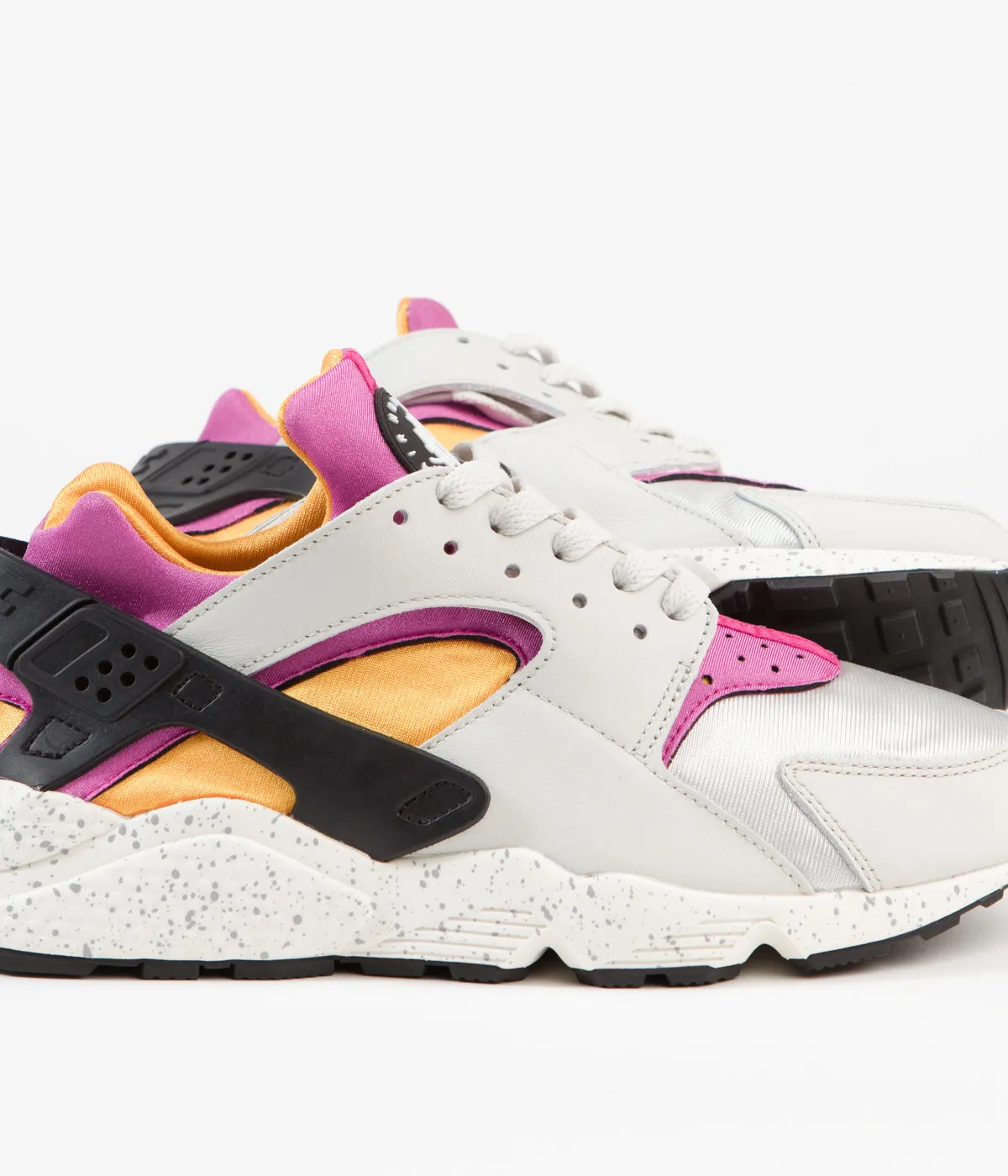 Nike Air Huarache Shoes - Light Bone / Lethal Pink - University Gold