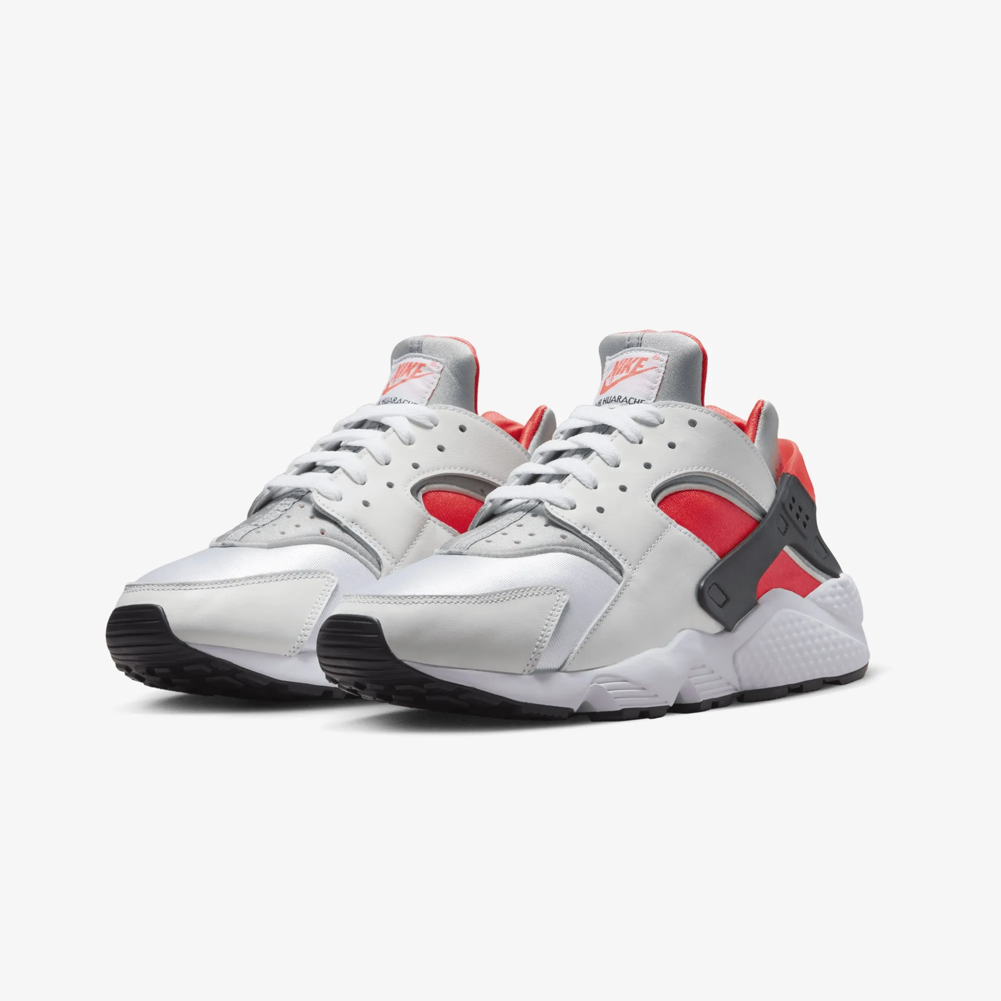 Nike | AIR HUARACHE  { WHITE/METALLIC SILVER-INFRARED 23-BLACK