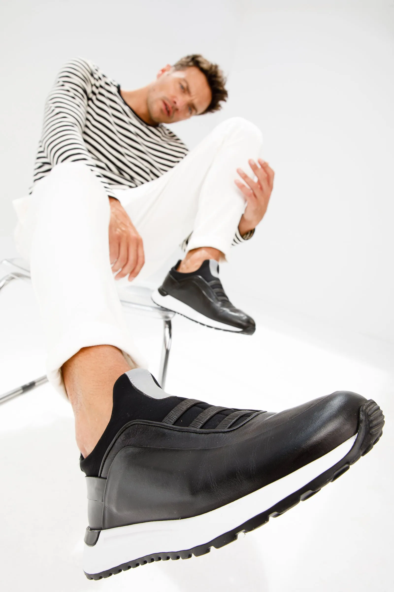 The Sonoma Black Leather Men Sneaker