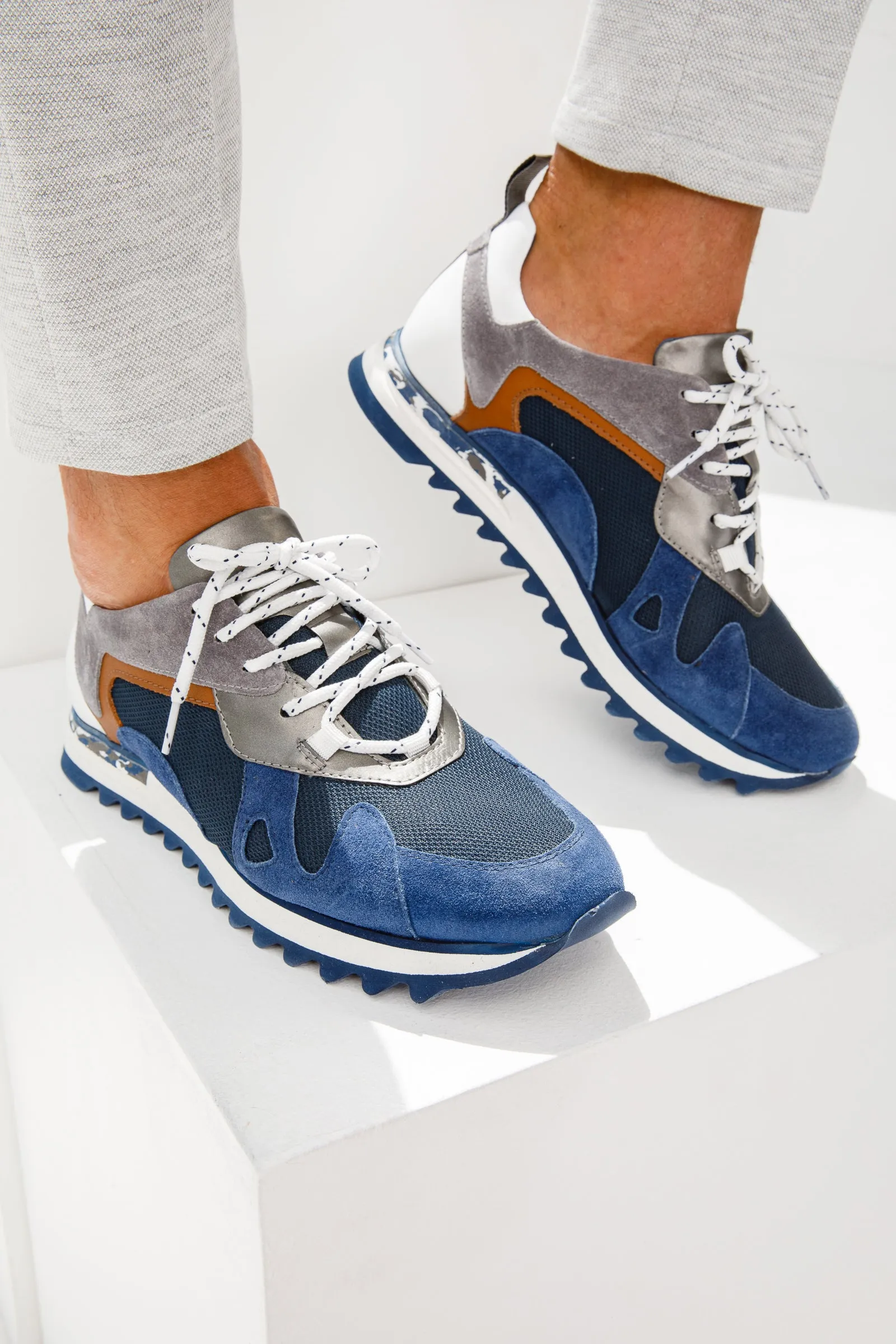 The Tyler Blue Leather Men Sneaker