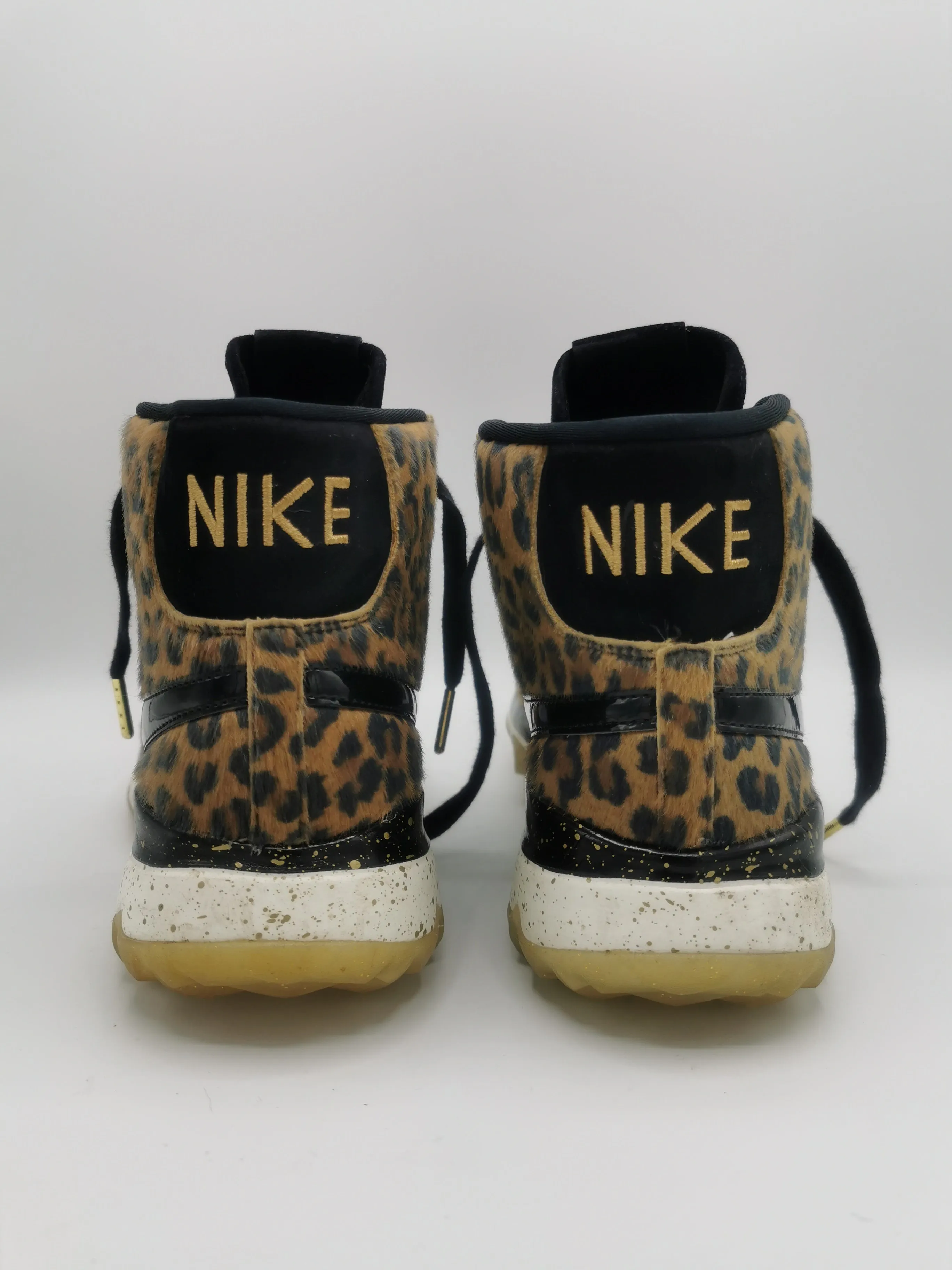 WOMENS SIZE 8 US - NIKE High Top Blazer Inspired Golf Shoes Leopard Print EUC B60